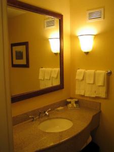 2007-25 Mount St. Helens